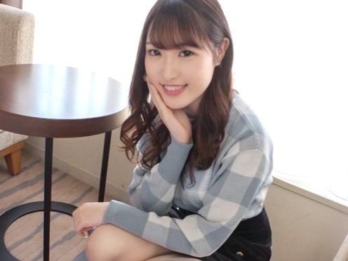 【パイパン】色白でキレイな女の子のパイパンマンコを鬼責め！バックから肉棒挿入しガン突きセックス！