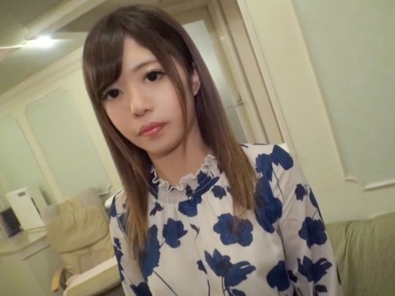 【素人ギャル】Dカップエロ乳ギャルがたっぷり濃厚フェラチオっ…！チンポ舐めテクはプロ級ですっ！！