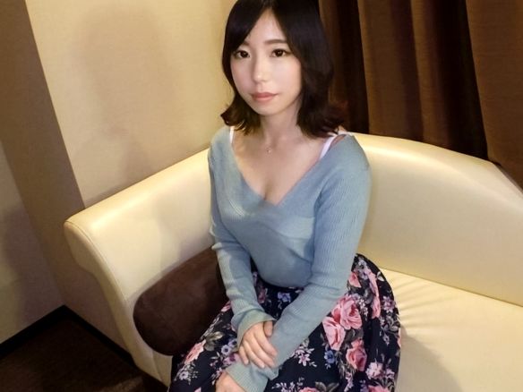 【変態マゾ若妻】不倫＆ドＭ！他人のチンポ相手に発情が止まらない…！手コキもフェラも大好きなオンナ！！