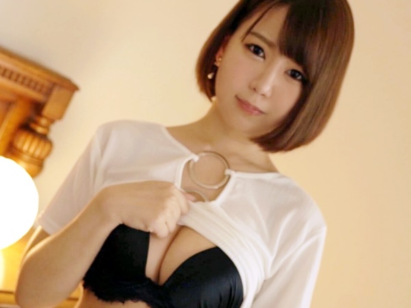 尽くしたがりな極上お姉さん…チンポを丁寧にフェラ＆パイズリでご奉仕！愛撫もされてトロトロになったマンコが我慢の限界！？