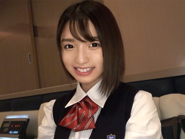 【清楚女子】制服似合いすぎな娘がおっさんとパコって…！！清楚ビッチの実態が悲しいほど明らかに！！