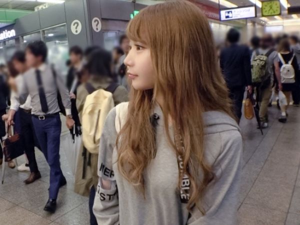 【素人】細身で目が大きくて関西弁がめちゃ可愛いギャルがカメラの前でイキまくる姿がエロすぎる！！！