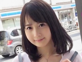 【豊満女子大生】色白おっぱいの萌えカワ女子がGカップ振り乱し感じちゃうっ///ローションプレイも最高ですッ！！