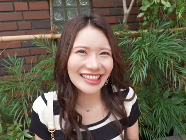 【素人】抜群に素敵な女の子だからおじさんたちだって夢中になっちゃう！援助交際上級者の彼女は性欲があまりに強過ぎです！