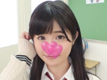 【制服美女】綺麗すぎる女の子と本気の69で絡み合うっ！清楚だけどエロエロな雰囲気隠せない19歳！！