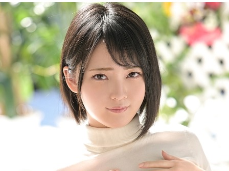【Eカップ巨乳美女の誘惑】『もっと激しく…』美乳で男を惑わす小悪魔が、バックでガンガン突かれて喘ぎまくり！巨乳を揺らしながらイキ乱れる姿は必見！♡