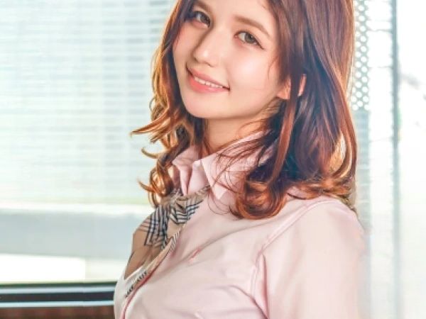 【発情ハーフ美女の懇願】『お願い…中で出して…』エキゾチックな美女がメス声で中出しをせがむ！いちゃラブな雰囲気で、発情したハーフ美女と濃厚な性交を楽しむ！！