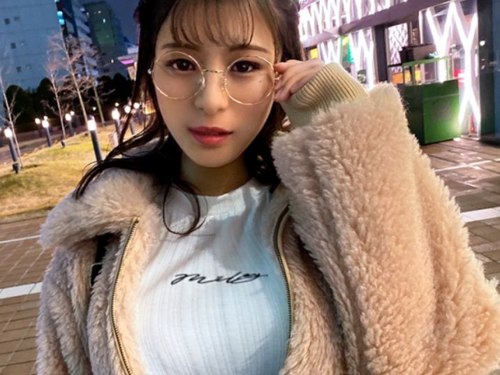 【素人】美巨乳眼鏡っ娘と体操服コスプレSEX！！！自慢のおっぱいを揺らしてイキまくる姿がぐうシコですｗｗｗ