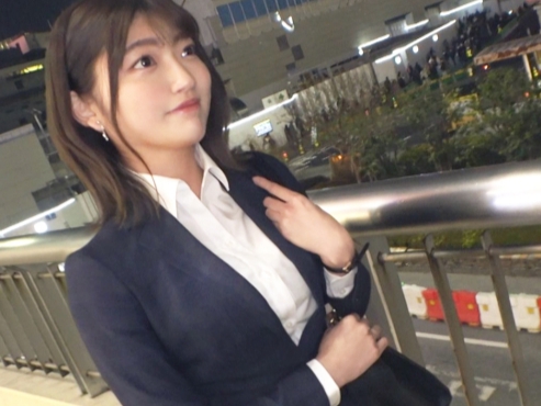 【スーツOLをゲット】パンスト美脚のOL姉さんをナンパ成功！仕事帰りのお姉さんがエロモード全開で、スーツ姿のままおマンコを激しく突きまくる！大興奮のオフィス系エロ！