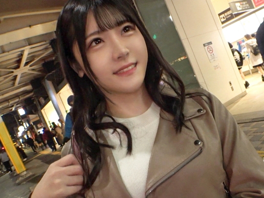 【バックで激突き】『奥まで当たってる…』カワイイ美少女のマンコを後ろからガンガン突きまくり！肉棒で子宮を刺激され、喘ぎ声が止まらない！バックから見る乱れ姿がエロすぎる！