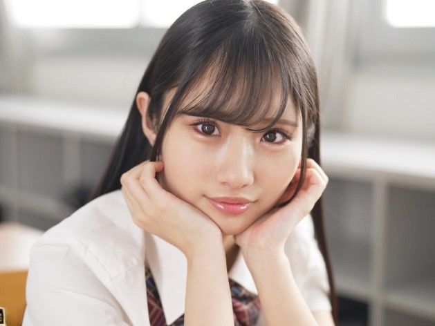 【幼馴染と禁断の校内エッチ】制服美少女と主観で楽しむ性春！幼馴染の可愛いあの子と学校でこっそりイチャラブセックス♡ドキドキの主観映像で制服姿もバッチリ！
