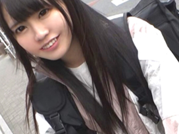 【デリバリー美少女を自宅でゲット】『えっ…ここじゃないとダメ？』フード配達中の無垢な素人娘を部屋に誘い込み！パパ活慣れしたカラダは中出しもOKなエロさ全開♡