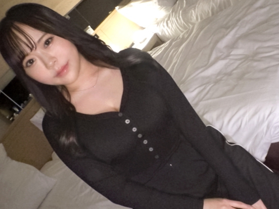 【黒髪清楚な巨乳ちゃんとホテルで濃厚プレイ】『ダメ…そんなに激しく…』清純そうな見た目とは裏腹にエチエチボディの持ち主！巨乳を揺らしながらおマンコを激しく突き回され、感じまくる姿がエロすぎる！清楚系女子のギャップに興奮間違いなし！♡