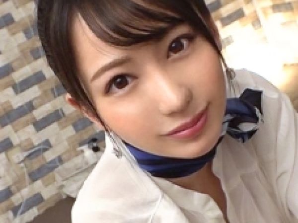 【清楚系セラピストの乱れ泣き】『ダメ…感じすぎる…』超敏感な美人セラピストが3Pで大洪水！激ピスに耐えきれずビクビク痙攣！失神寸前のアクメ顔がエロすぎる！！