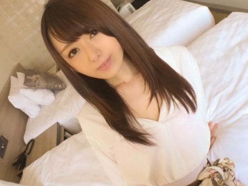 【美ボディ貧乳娘の腰振り】『もっと奥まで…』スレンダー美少女が騎乗位で激しくグラインド！とろけるようなマンコにチンポをぶち込み、感じまくる姿がエロすぎる♡