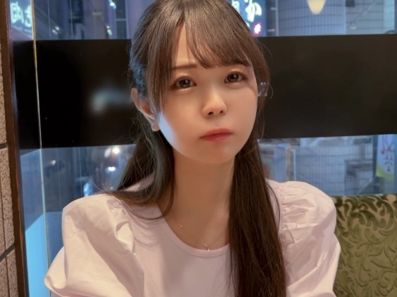 【シンママの過酷な選択】『娘の為なら…』巨乳美人ママが借金返済の為、ゲス男たちの性処理道具に！Fカップ美乳を揺らし、男たちのチンポを次々と頬張る…身体を張った返済計画！！