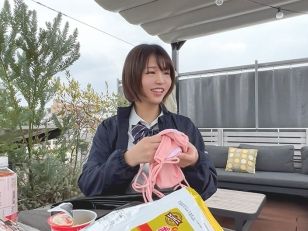 【制服巨乳ショートヘア娘】『気持ちいい…』素人女子がコスプレで大胆変身！乳首を責められ、クンニで悶絶！ショートヘアが似合う美少女がエロすぎる♥