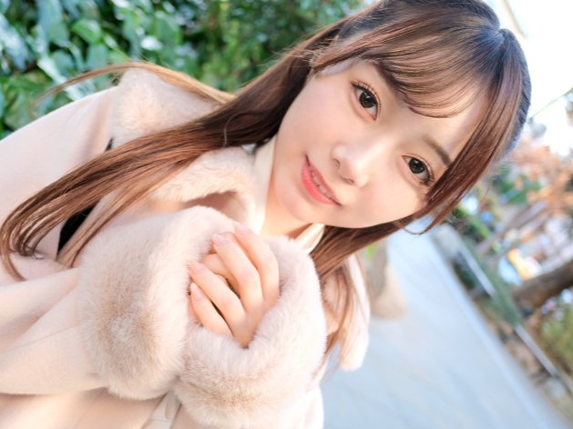 【キュートなロングヘア美少女】可愛すぎる彼女が濃厚セックスで乱れまくる！ビンビンのデカチンで奥まで突かれ、感じまくる姿が超エロい！ロングヘアを振り乱しながら感じちゃう姿は必見！♡