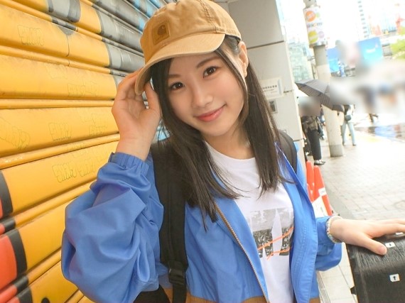 【ストリートで見つけた歌姫】『えっ、そんなに…』ギター女子大生をナンパ即ハメ！♡ 敏感な極上オマ○コに激ピストンで喘ぎまくり！音楽より気持ちいいプレイに夢中！