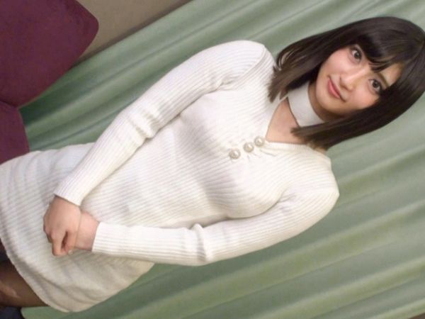 【静岡ナンパ】街で見つけた超美人な素人娘！まさかのノリでエッチな撮影に挑戦！可愛い顔して中出しまでOKしちゃう大胆さにビックリｗ