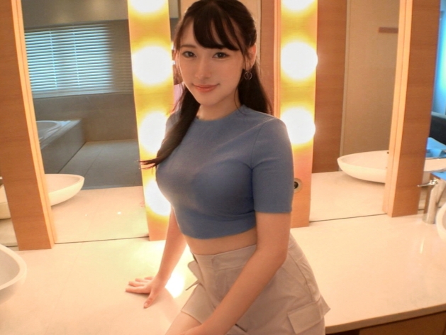 【巨乳美少女の初々しい反応】『気持ちいい…』パイパンマ○コをねっとり愛撫され、手マン＆クンニでトロトロに！敏感ボディが濡れまくるエロ可愛いセックス♡
