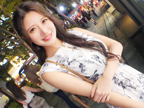 【ナンパ即イキ】『ダメぇ…敏感なの…』スレンダー美女が初撮りで大胆潮吹き！鬼手マンでマンコびしょ濡れ♥︎敏感ボディが激しく反応！