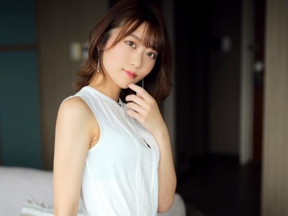 【素人】欲求不満で股間を濡らす美人トレーナー…おちんちんをフェラでしゃぶって騎乗位で擦りまくるセックス…♡